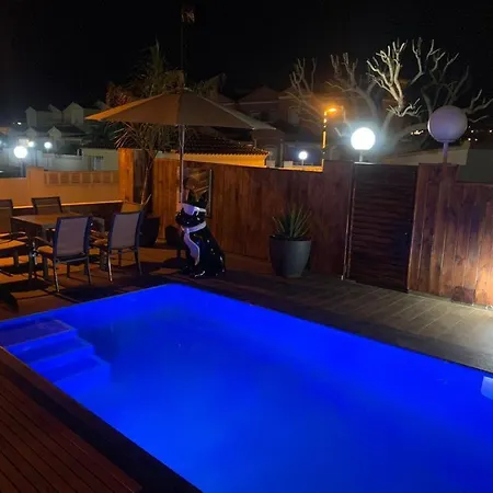 Sunset Pool Feriehus